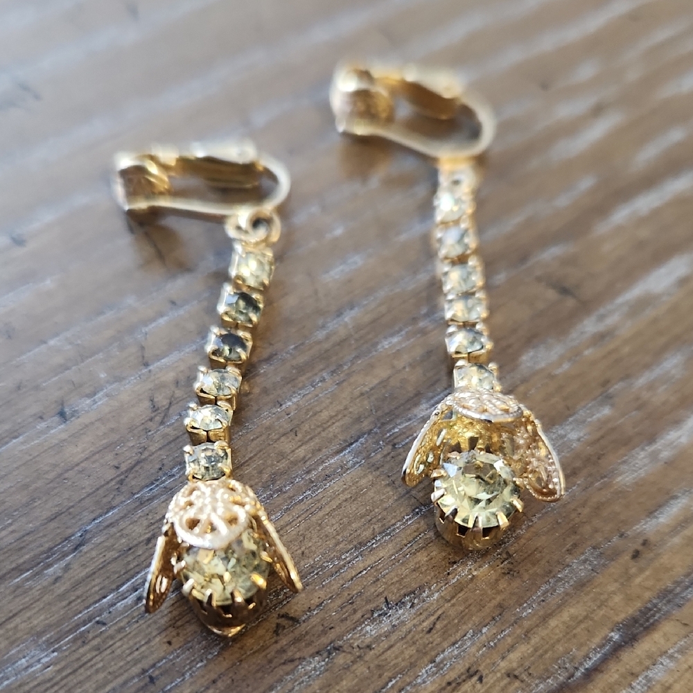 Elegant Gold Tone Drop Earrings